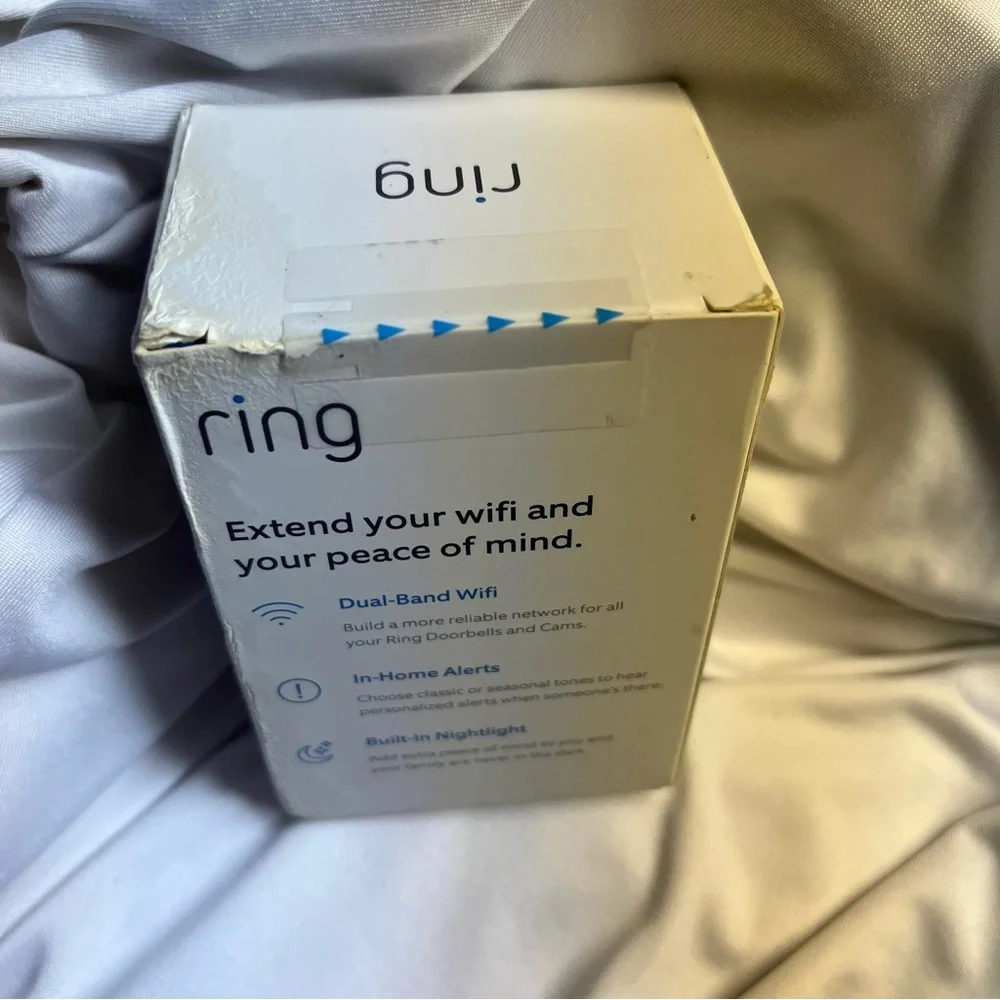Ring Chime Pro New WiFi Extender and Chime - Picture 2 of 3